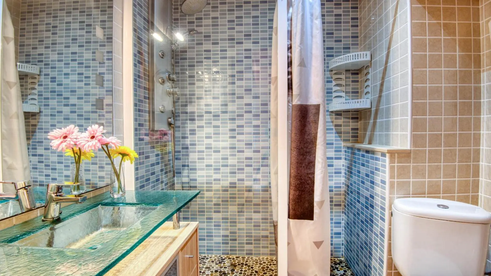 Apartament Sara L' Escala 0*,
