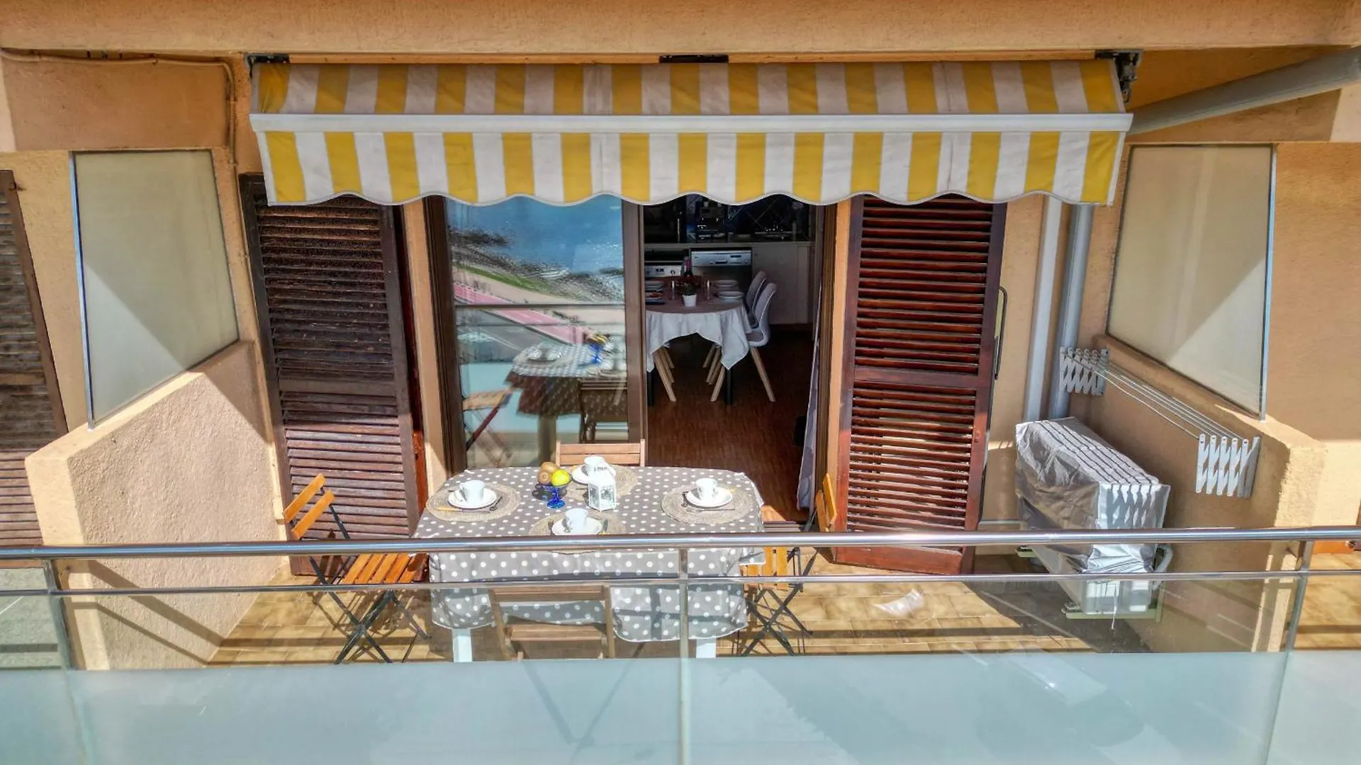 Apartament Sara L' Escala 0*,  Hiszpania